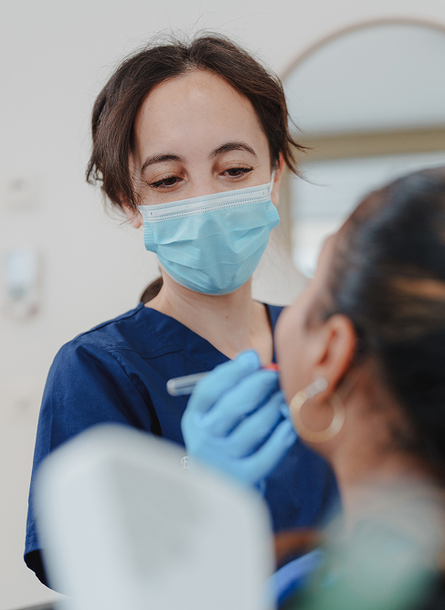 acier-secoue-dentisterie-humaine-retro (1) 1