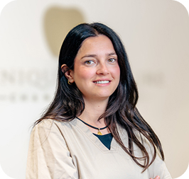 Dresse Gentiana Elshani